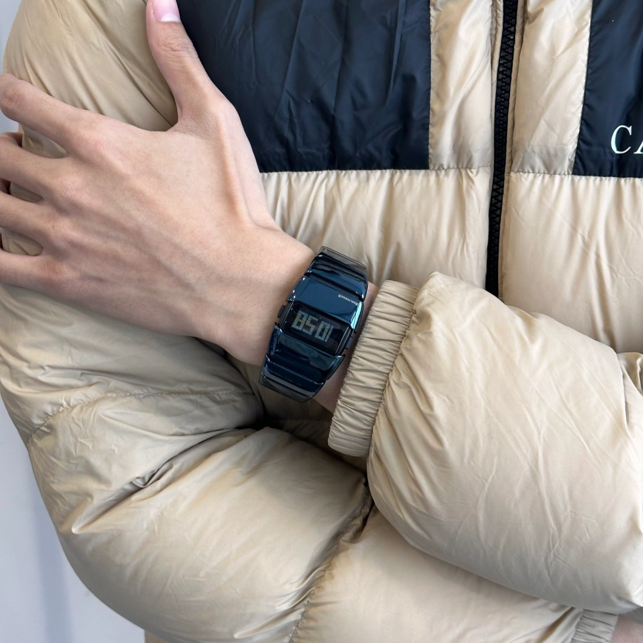 "Retro Futuristic Y2K" X6000