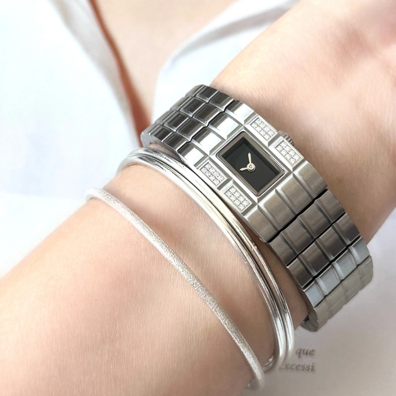 "Luxe Rock" L300