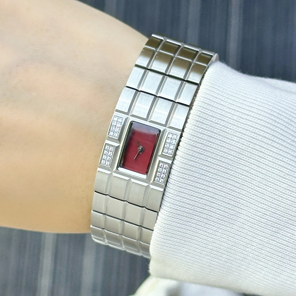 "Luxe Rock" L300